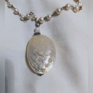 Sterling Silver 925 Necklace With A Mother of Pearl Pendant